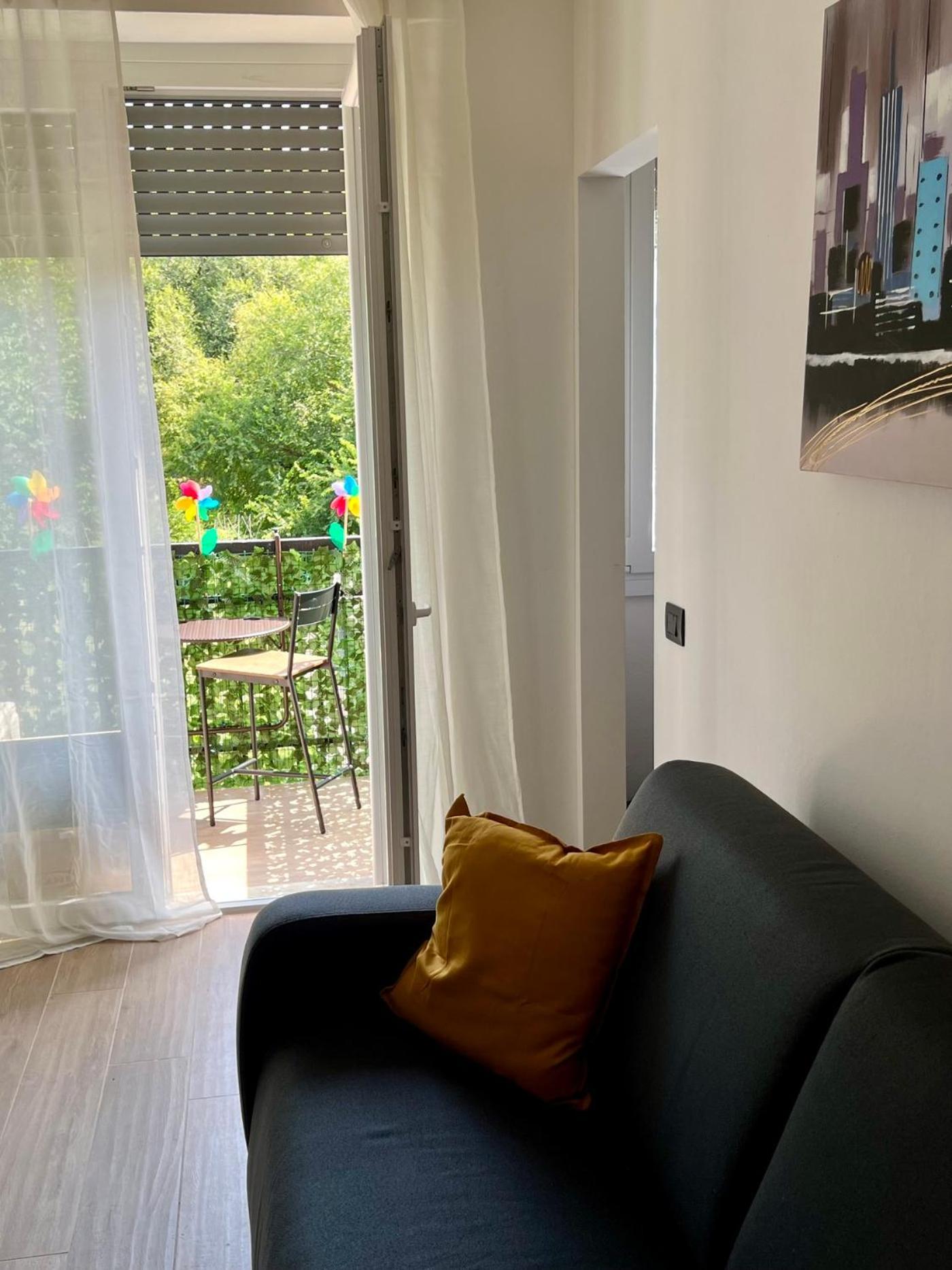 Moderno Ed Elegante Loft Con Balcone Lägenhet Milano Exteriör bild