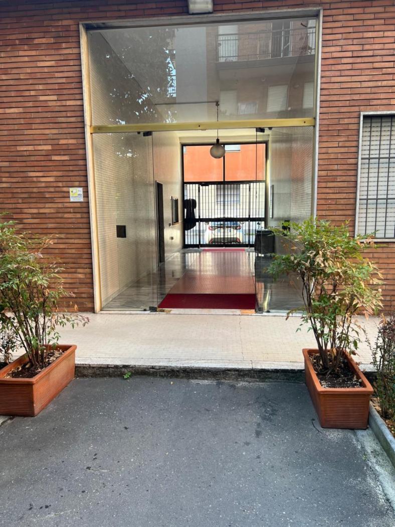 Moderno Ed Elegante Loft Con Balcone Lägenhet Milano Exteriör bild